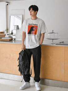 DAZY Men Cotton Slogan & Figure Graphic Tee - Light Grey - View 4