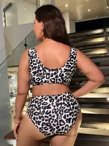 SHEIN Swim Curve Conjunto de bikini verano playa de talla grande con estampado de leopardo y anillos enlazados