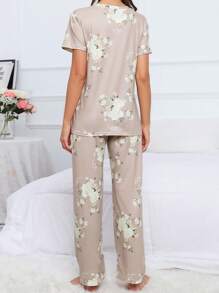 Bộ đồ ngủ in hoa/Bộ đồ ngủ - Màu be - Xem 2