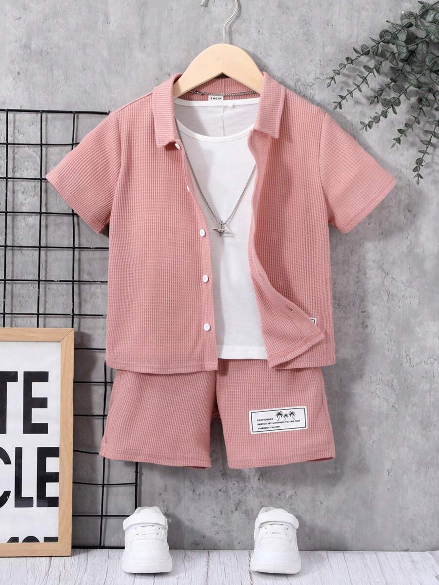 SHEIN 小男童素色襯衫和字母貼布短褲不帶T恤 - 淺粉色 - 查看 1