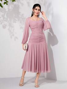 Modelyn Vestido largo de noche con cuello palabra de honor, drapeado de volantes y tela de malla - Rosa vieja - Ver 4