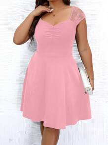 Celure Plus Contrast Lace Sweetheart Neck Ruched Bust Dress - Pink - View 5