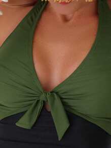 SHEIN Swim Summer Beach Two Tone Knot Front Halter One Piece Swimsuit - Multicolor - View 4