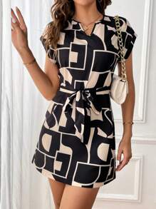 SHEIN Clasi Geo Print Notched Neckline Batwing Sleeve Belted Dress - Multicolor - View 4
