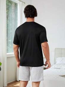 Men 1pc Solid Tee & 1pc Letter Graphic Shorts PJ Set / Pajama Set - Black - View 2