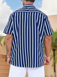 Manfinity Homme 男裝寬鬆直條紋襯衫 - 藍白色 - 查看 2