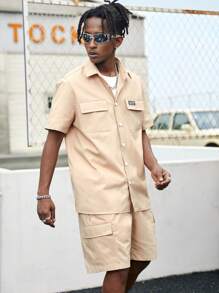 Manfinity RebelGame Bộ quần short và áo sơ mi cotton rộng rãi có túi vá chữ cho nam, không có áo phông - Màu Khaki - Xem 5