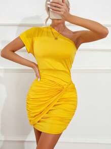 SHEIN Privé Solid One Shoulder Twist Front Ruched Bodycon Dress - Yellow - View 4