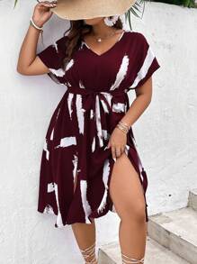 SHEIN Clasi Plus Brush Print Batwing Sleeve Split Thigh Belted Dress Burgundy Maxi Women Outfit - Burgundy - View 6