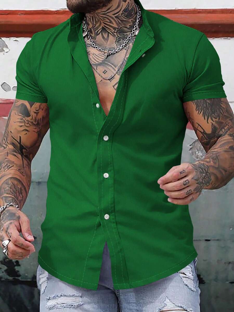Manfinity LEGND Men Plus Solid Button Up Shirt - Green - View 1