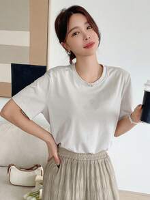 Dazy Designer Heart & Letter Graphic Tee - Khaki - View 4