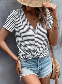 SHEIN LUNE 條紋印花前紐扣T恤 - 黑與白 - 查看 4