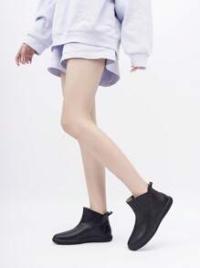 Ủng đi mưa tối giản cho nữ, Ủng thời trang đế xuồng PVC màu đen - màu đen - Xem 1