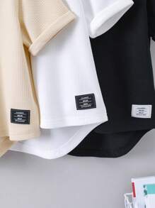 SHEIN 男童3入組字母拼接細節高低船型短袖t卹 - 彩色 - 查看 4