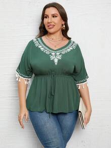 Mulvari 大碼花卉刺繡流蘇邊腰部抽繩荷葉邊下擺襯衫 - 墨綠色 - 查看 5