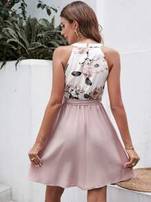 SHEIN Frenchy Vestido halter con estampado floral con cinturón