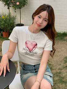 DAZY Đồ họa trái tim & khẩu hiệu Áo phông Crop - trắng - Xem 6