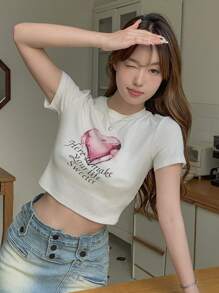 DAZY Đồ họa trái tim & khẩu hiệu Áo phông Crop - trắng - Xem 7