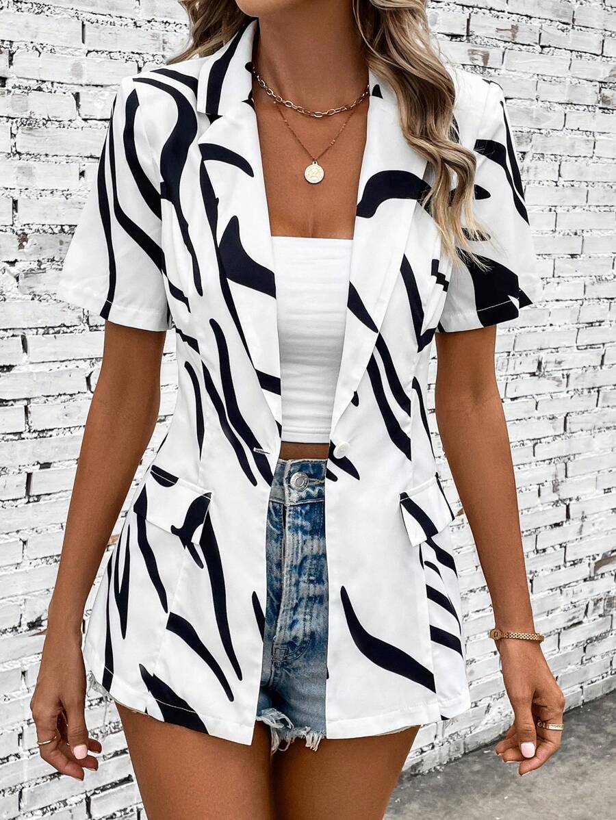 Chiquease 滿版印花西裝領翻蓋細節西裝外套 - 黑與白 - 查看 1