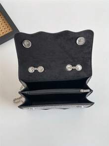 Mini Flap Túi mới lạ Trang trí Rhinestone quyến rũ Dây chuyền trang trí sò điệp PU - Bạc - Xem 5