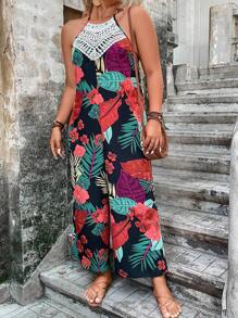 SHEIN Holidaya Plus Tropical Print Guipure Lace Insert Halter Neck Backless Wide Leg Jumpsuit - Multicolor - View 3