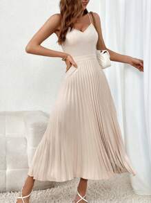 SHEIN Privé 素色百褶下擺吊帶連衣裙 - 杏色 - 查看 5