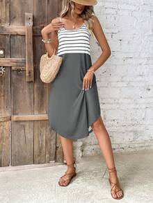 SHEIN LUNE Vestido de tirantes con estampado de rayas bajo con abertura - Gris Claro - Ver 3