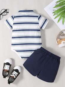 SHEIN 男嬰條紋圖案Polo領連體衣和短褲套裝