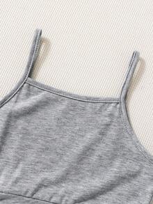 SHEIN 女孩泡泡袖短款T恤&褶邊前打結吊帶連衣裙 - 淺灰色 - 查看 5
