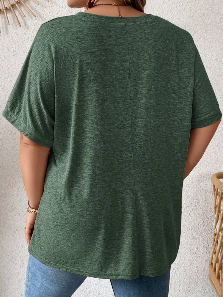 Plus Size Women's Solid Color Round Neck Batwing Short Sleeve Casual T-Shirt With Dual Pockets