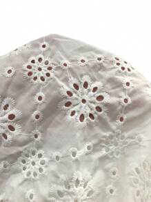 SHEIN Privé 網眼刺繡前紐扣無袖襯衫連體衣 - 白色 - 查看 7