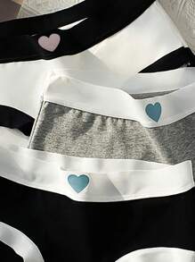 SHEIN 青少年女孩3入組愛心圖案撞色滾邊內褲