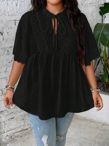 SHEIN LUNE 大碼圓點繫帶領蕾絲拼接襯衫 - 黑色 - 查看 5