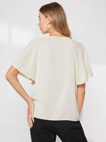 BizChic Blusa de cuello con abertura de ojo de manga mariposa ropa de trabajo - Beis - Ver 2