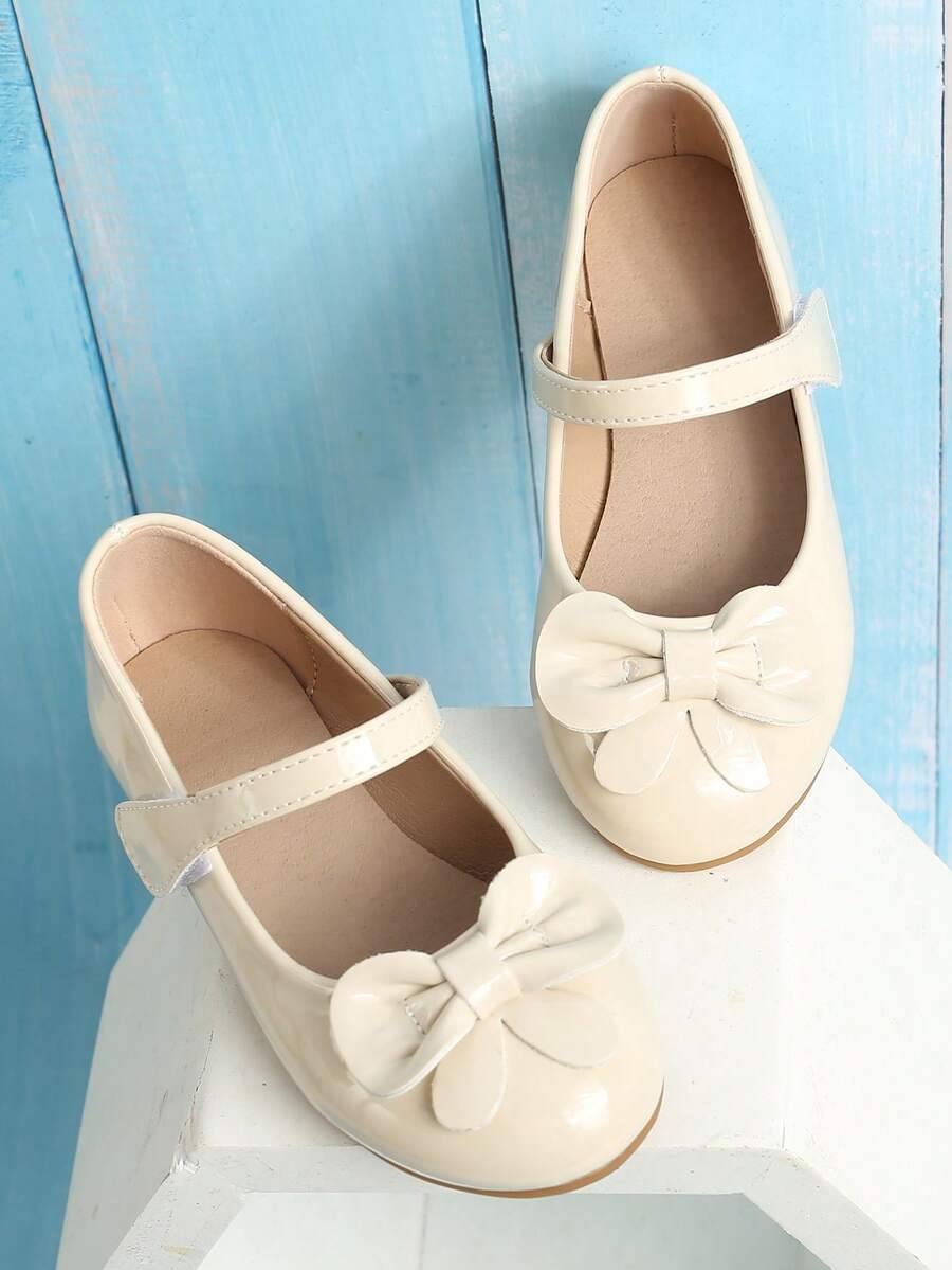 1對女孩蝴蝶結裝飾瑪麗珍女鞋適用於戶外 - 米色 - 查看 1