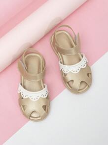 Dép đế bằng PU có móc và vòng buộc rỗng cho bé gái - Vàng - Xem 1
