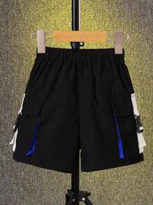 SHEIN 男小童帶扣細節翻蓋口袋工裝短褲 - 黑色 - 查看 1