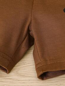 SHEIN Toddler Boys Cartoon Graphic Tee & Shorts Set - Brown - View 7