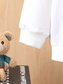 SHEIN Chàng trai trẻ Hai âm Đồ họa Hoạt hình Áo nỉ - Đen và trắng - Xem 5