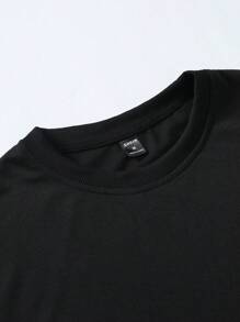 Claim Dot 宽松男式字母图案贴片细节落肩开衩下摆 T 恤 - 黑色 - 查看 4