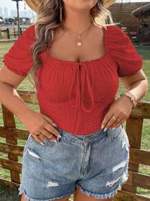 Calvaya Áo thun Plus size viền lá sen Thắt nơ trước Tranh thêu Nếp gấp Phần Ngực màu trơn Giải trí - Đỏ - Xem 1