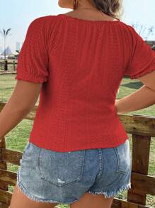 Calvaya Áo thun Plus size viền lá sen Thắt nơ trước Tranh thêu Nếp gấp Phần Ngực màu trơn Giải trí - Đỏ - Xem 2