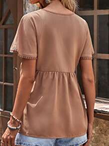 EMERY ROSE Áo sơ mi nữ Viên lá sen Nút phía trước màu trơn Dễ thương - Màu Khaki - Xem 3