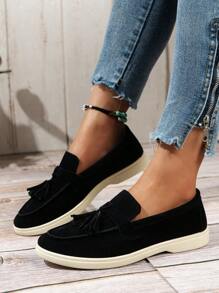 優雅黑色平底鞋適用於女士流蘇裝飾仿麂皮平底樂福鞋 - 黑色 - 查看 1