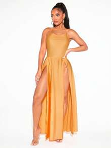 SHEIN SXY Vestido de muslo con abertura en M y cuello halter sin espalda - Amarillo - Ver 1