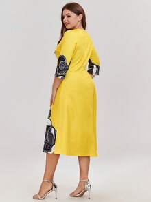 Plus Graphic Print A-line Dress
