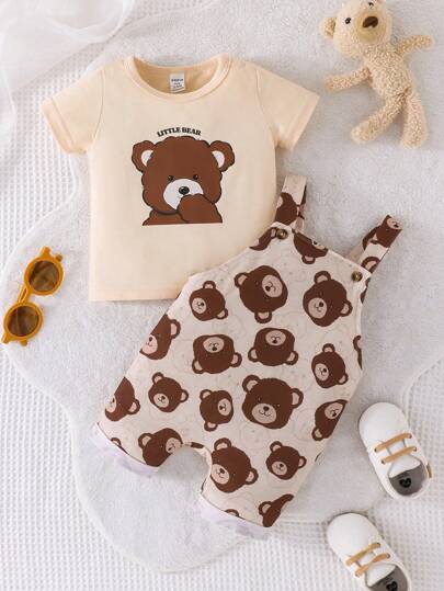 男嬰小熊印花T恤和背帶連體短褲