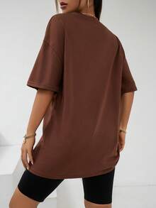 SHEIN EZwear 卡通和標語圖案落肩T恤 - 棕色 - 查看 2