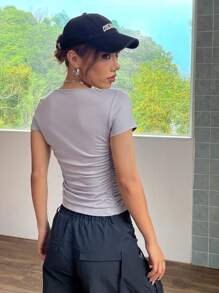 SHEIN EZwear Camiseta Corta Fruncida Lisa Con Tops De Primavera - Gris Claro - Ver 2