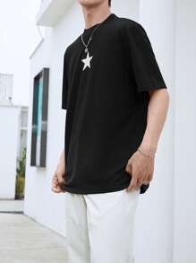 Manfinity Hypemode 男士星星印花T恤